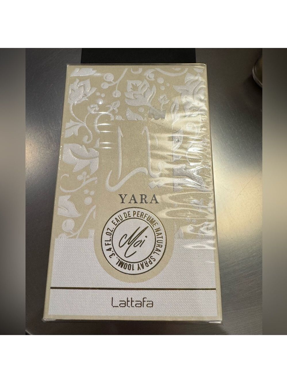Yara Moi - NIP - Brand New - Fresh, Fruity Scent 3.4oz